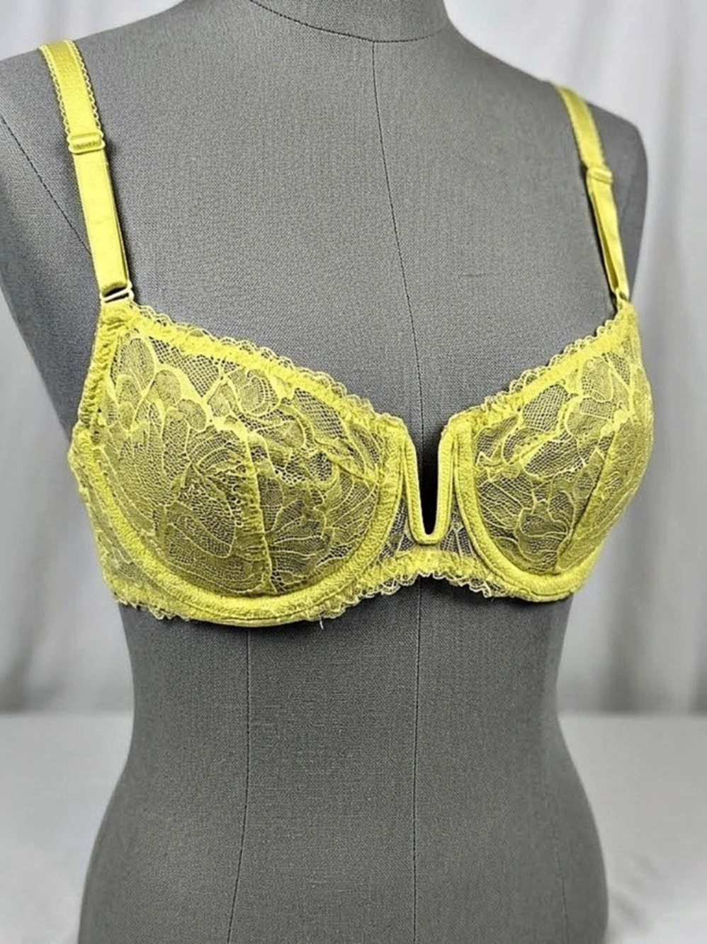 Auden Women's Lace Unlined Balconette Bra Floral 32C